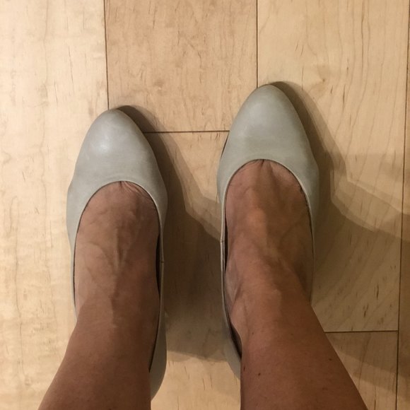 EUC Wonders Court Shoe - Cream Size 7 - Picture 4 of 13